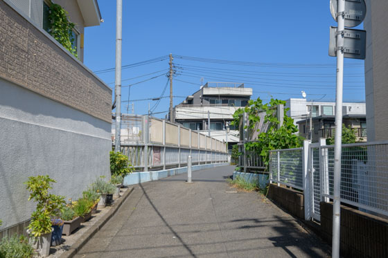 電車でお越しの方3